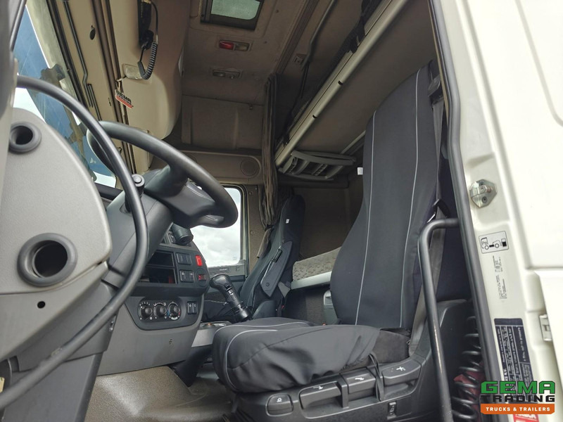 DAF FT XF460 4x2 SuperSpaceCab Euro6 - Handgeschakeld - Dubbele Tanks - 800.000km - Tracteur routier: photos 5 DAF FT XF460 4x2 SuperSpaceCab Euro6 - Handgeschakeld - Dubbele Tanks - 800.000km - Tracteur routier: photos 5