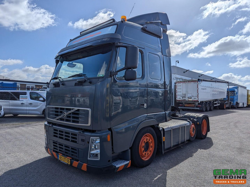 Volvo FH400 6x2 Globetrotter XL Euro5 - XLOW/Mega - Dubbele Tanks - Hefschotel - Tracteur routier: photos 1 Volvo FH400 6x2 Globetrotter XL Euro5 - XLOW/Mega - Dubbele Tanks - Hefschotel - Tracteur routier: photos 1