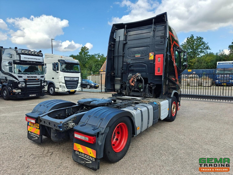 Volvo FH460 4x2 Globetrotter Euro6 - Dubbele Tanks - IparkCool- SMARTTacho V2 - 11/2025 APK - Tracteur routier: photos 3 Volvo FH460 4x2 Globetrotter Euro6 - Dubbele Tanks - IparkCool- SMARTTacho V2 - 11/2025 APK - Tracteur routier: photos 3
