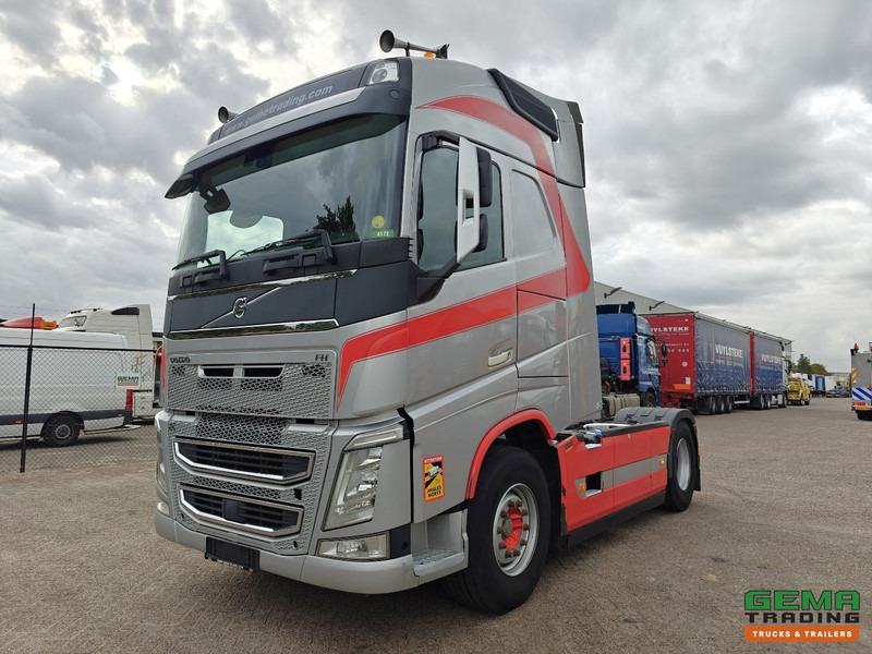 Volvo FH460 4x2 Globetrotter Euro6 - KiepHydrauliek - Dubbele Tanks - SMARTTacho V2 - 03/2026 APK - Tracteur routier: photos 1 Volvo FH460 4x2 Globetrotter Euro6 - KiepHydrauliek - Dubbele Tanks - SMARTTacho V2 - 03/2026 APK - Tracteur routier: photos 1