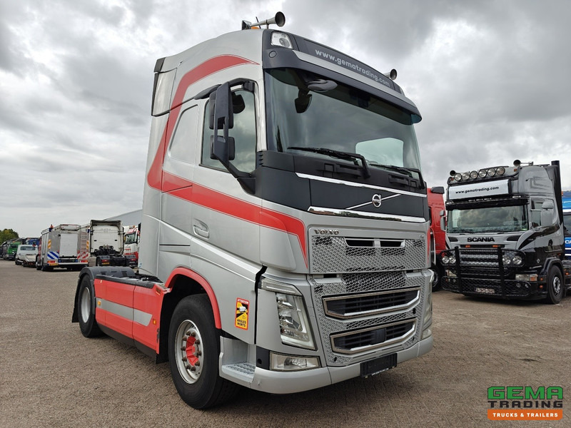 Volvo FH460 4x2 Globetrotter Euro6 - KiepHydrauliek - Dubbele Tanks - SMARTTacho V2 - 03/2026 APK - Tracteur routier: photos 2 Volvo FH460 4x2 Globetrotter Euro6 - KiepHydrauliek - Dubbele Tanks - SMARTTacho V2 - 03/2026 APK - Tracteur routier: photos 2