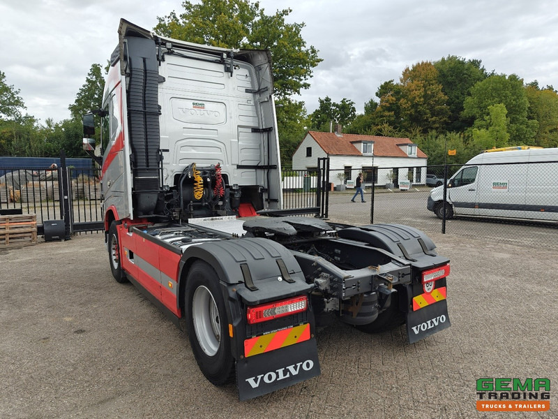 Volvo FH460 4x2 Globetrotter Euro6 - KiepHydrauliek - Dubbele Tanks - SMARTTacho V2 - 03/2026 APK - Tracteur routier: photos 4 Volvo FH460 4x2 Globetrotter Euro6 - KiepHydrauliek - Dubbele Tanks - SMARTTacho V2 - 03/2026 APK - Tracteur routier: photos 4