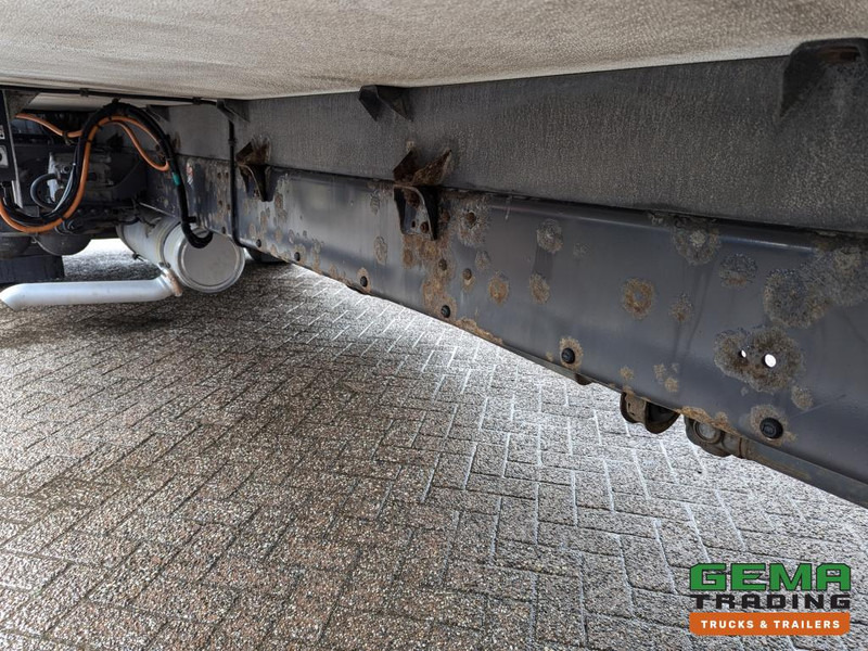 Crédit-bail de Volvo FL290 4x2 Dagcab Euro5 18T - Handgeschakeld - Koel-VriesBak 8.40M - Frigo Block - Laadklep 1500KG Volvo FL290 4x2 Dagcab Euro5 18T - Handgeschakeld - Koel-VriesBak 8.40M - Frigo Block - Laadklep 1500KG: photos 19 Crédit-bail de Volvo FL290 4x2 Dagcab Euro5 18T - Handgeschakeld - Koel-VriesBak 8.40M - Frigo Block - Laadklep 1500KG Volvo FL290 4x2 Dagcab Euro5 18T - Handgeschakeld - Koel-VriesBak 8.40M - Frigo Block - Laadklep 1500KG: photos 19