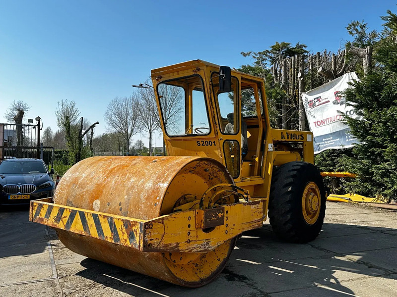 Koehring BOMAG BW 212 Wals with vibration 12T - Compacteur: photos 2 Koehring BOMAG BW 212 Wals with vibration 12T - Compacteur: photos 2