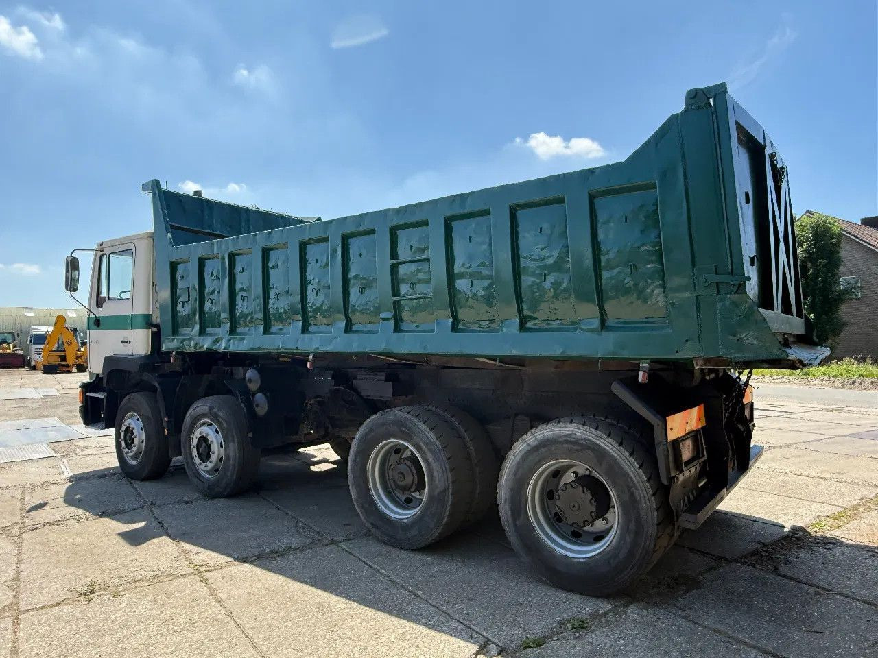 Camion benne MAN 35.372 8X4 Tipper Spring/Spring ZF Manual Gear E: photos 19