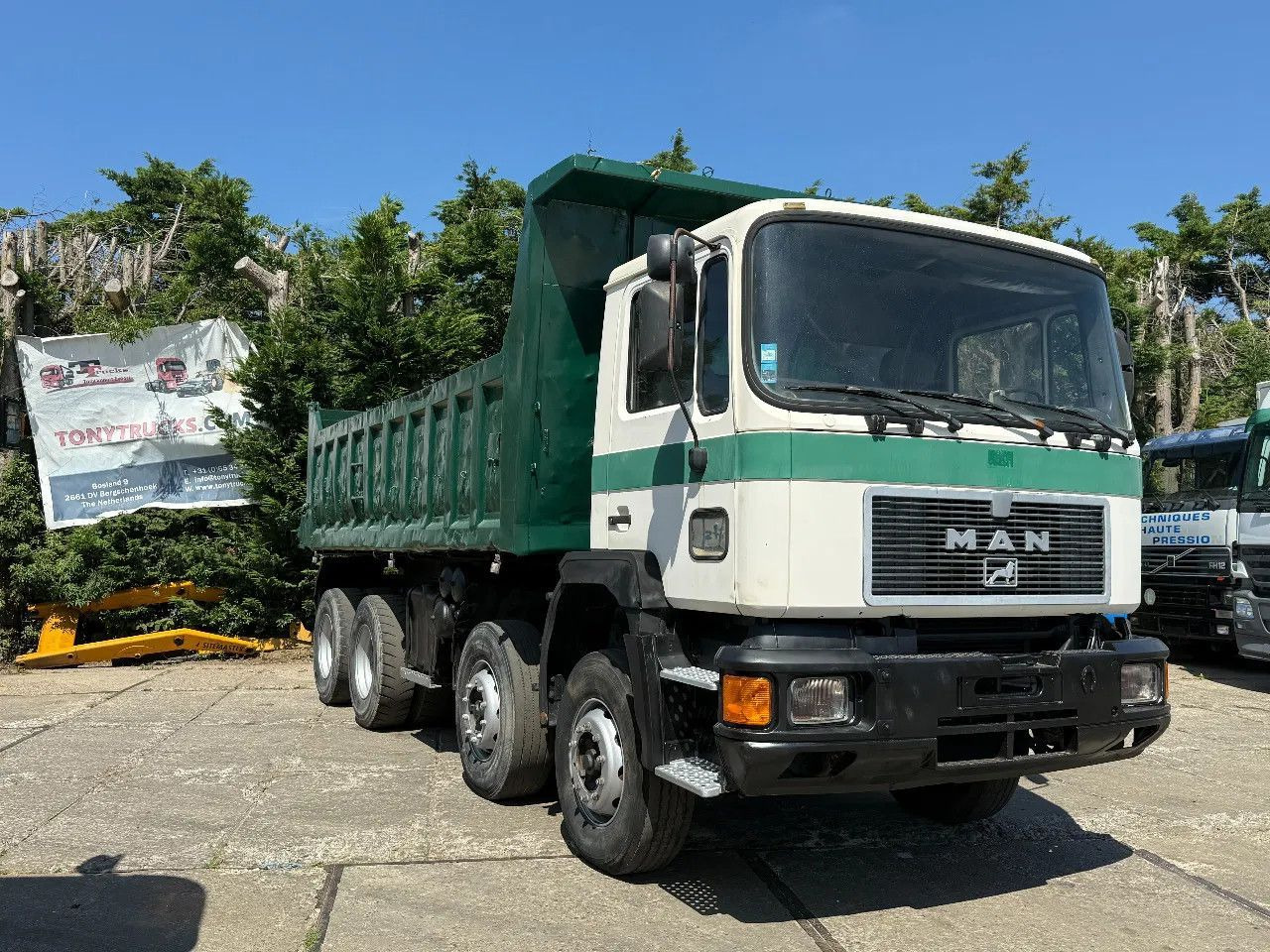 Camion benne MAN 35.372 8X4 Tipper Spring/Spring ZF Manual Gear E: photos 17
