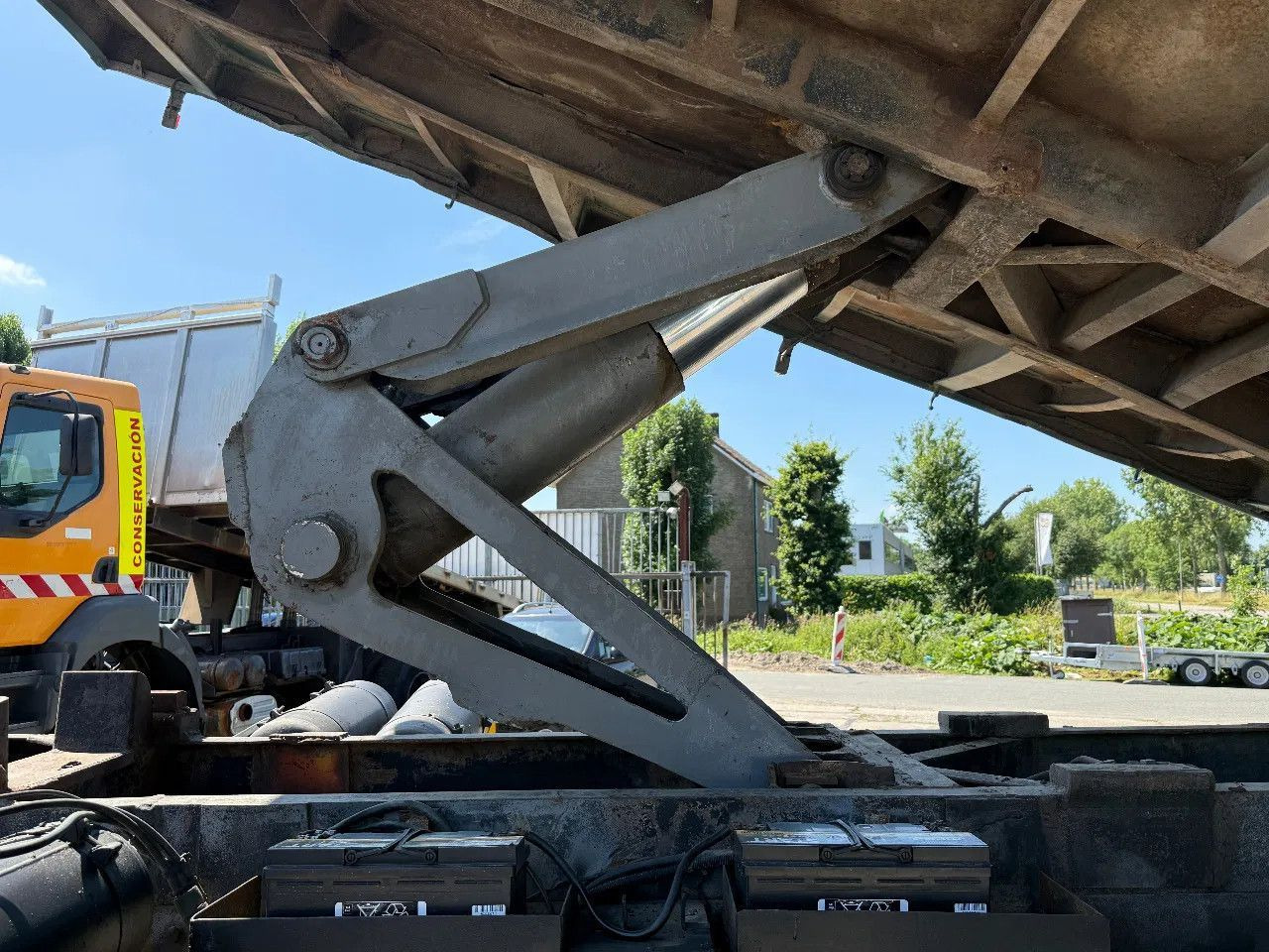 Camion benne MAN 35.372 8X4 Tipper Spring/Spring ZF Manual Gear E: photos 8