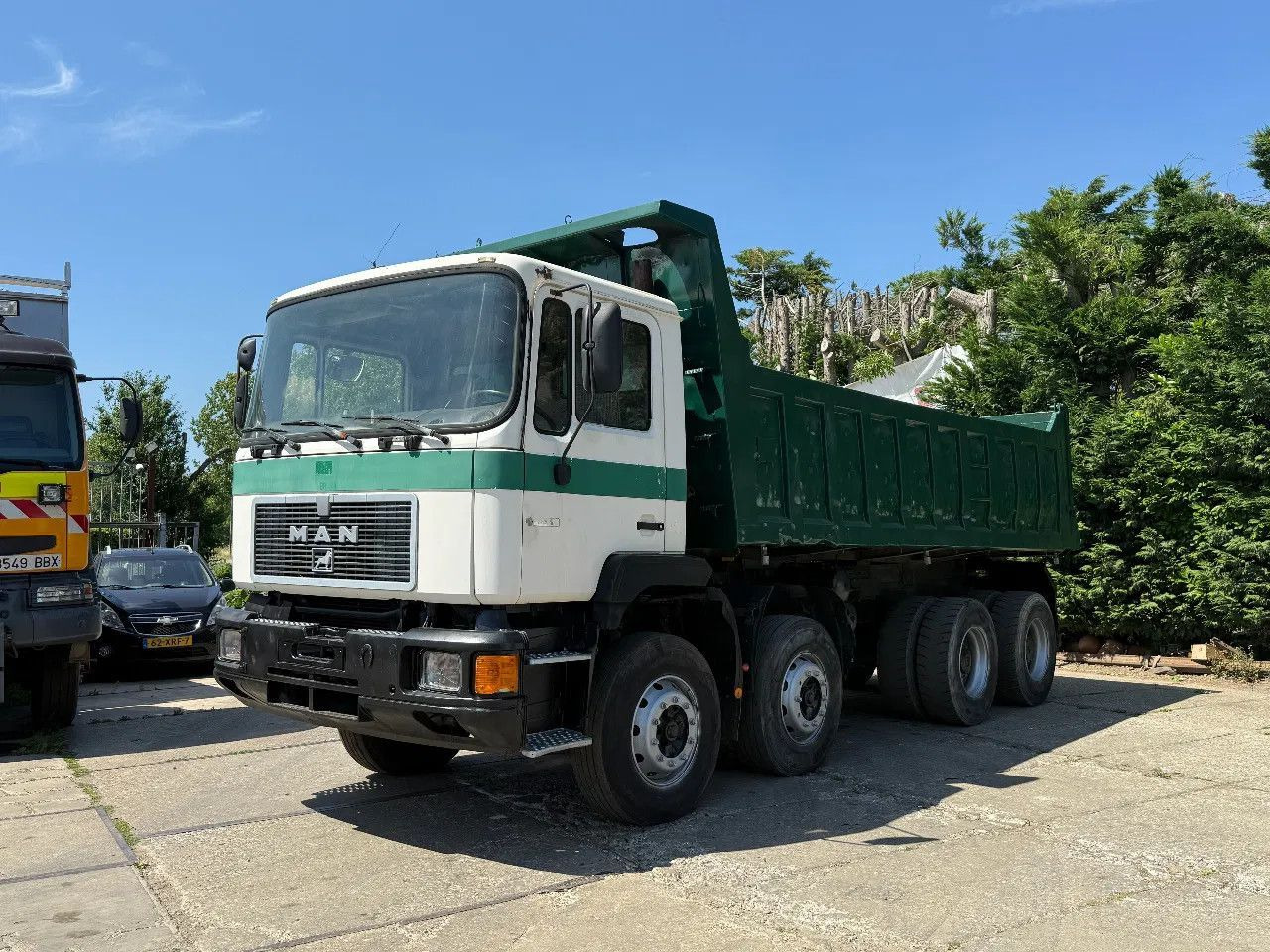 Camion benne MAN 35.372 8X4 Tipper Spring/Spring ZF Manual Gear E: photos 18