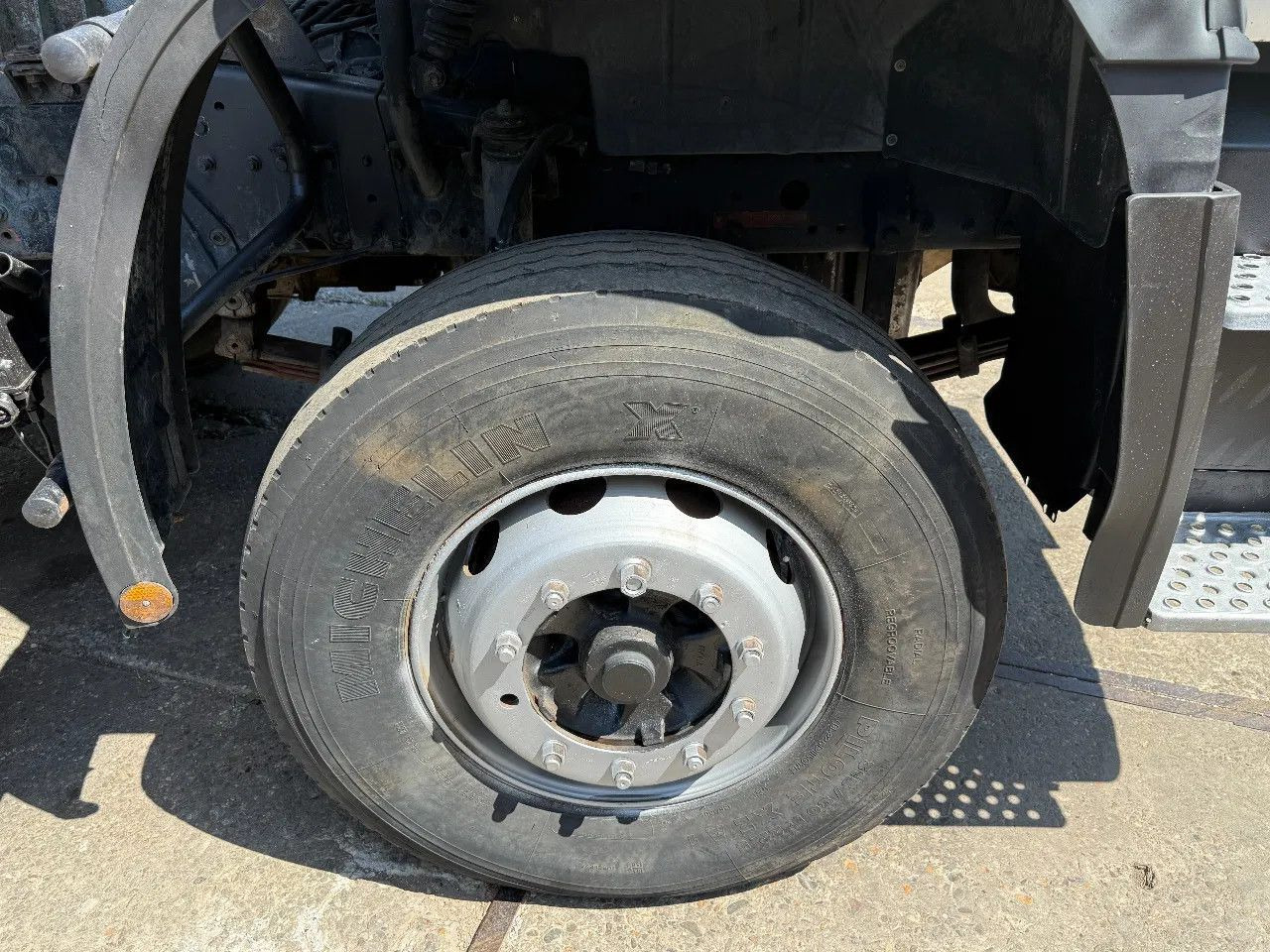 Camion benne MAN 35.372 8X4 Tipper Spring/Spring ZF Manual Gear E: photos 10