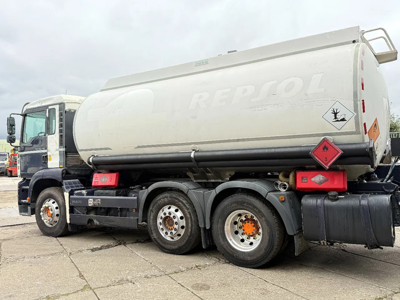 MAN TGA 26.430 6X2 Fuel Tank 21.000L 3 Comp + 2 Pump D20 Engine - Camion citerne: photos 3 MAN TGA 26.430 6X2 Fuel Tank 21.000L 3 Comp + 2 Pump D20 Engine - Camion citerne: photos 3