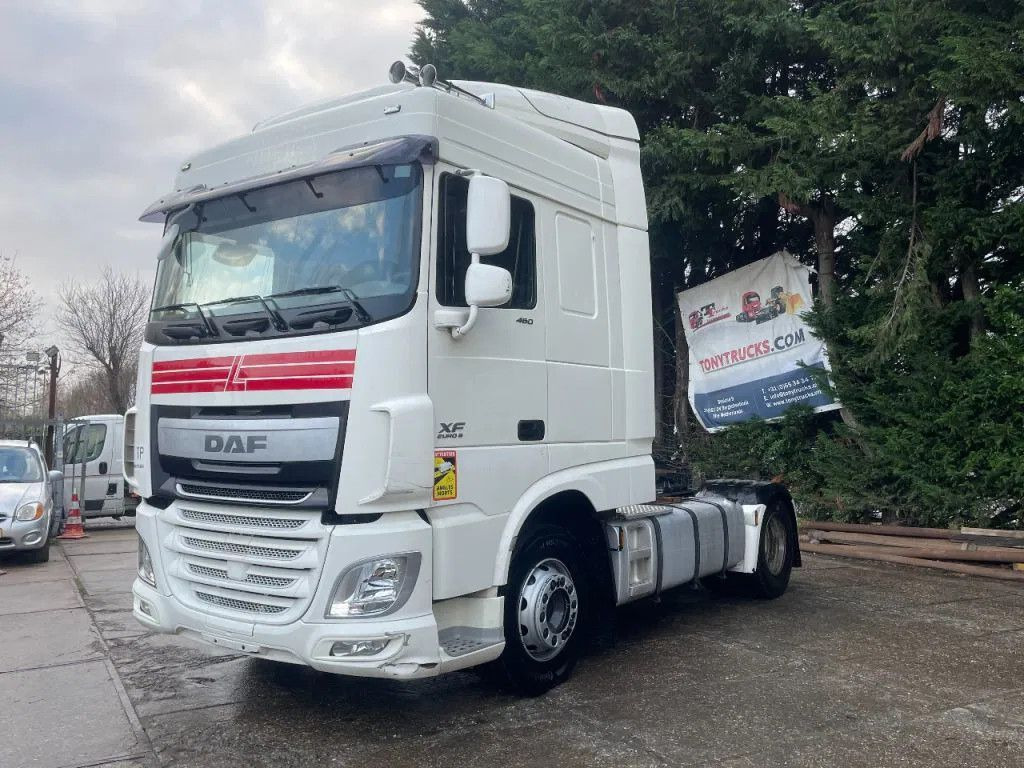 DAF XF 460 4X2 Tractor-unit Spring/Air Retarder DAF XF 106.460 4X2 Tractor-unit Spring/Air Retarder - Tracteur routier: photos 2 DAF XF 460 4X2 Tractor-unit Spring/Air Retarder DAF XF 106.460 4X2 Tractor-unit Spring/Air Retarder - Tracteur routier: photos 2