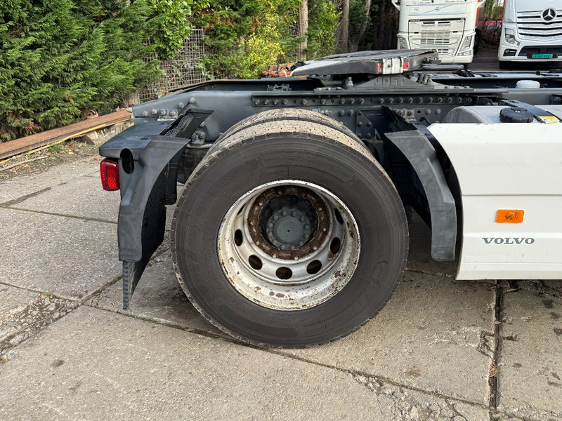 Volvo FH 13.500 4X2 Tractor-unit Spring/Air Retarder Full spoiler - Tracteur routier: photos 5 Volvo FH 13.500 4X2 Tractor-unit Spring/Air Retarder Full spoiler - Tracteur routier: photos 5