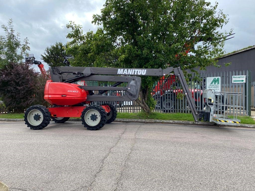 Manitou 200 ATJ - Nacelle articulée: photos 3 Manitou 200 ATJ - Nacelle articulée: photos 3