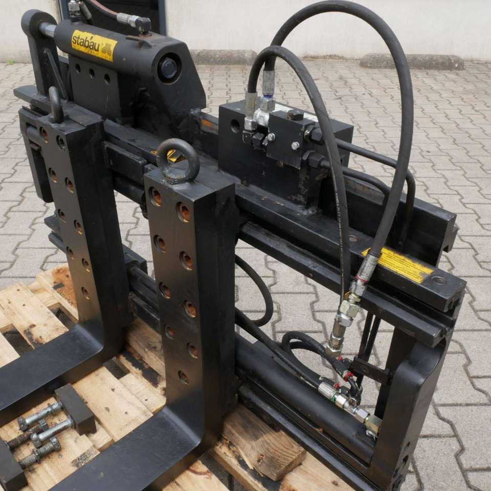 Stabau Fork Positioner with separate sideshift - Accessoire: photos 2 Stabau Fork Positioner with separate sideshift - Accessoire: photos 2