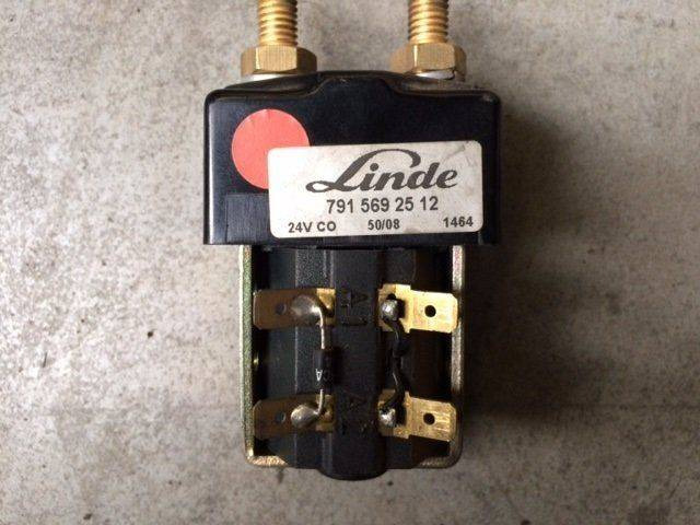 Contactor for Linde L12LHP, Series 133 - Système électrique pour Matériel de manutention: photos 2 Contactor for Linde L12LHP, Series 133 - Système électrique pour Matériel de manutention: photos 2