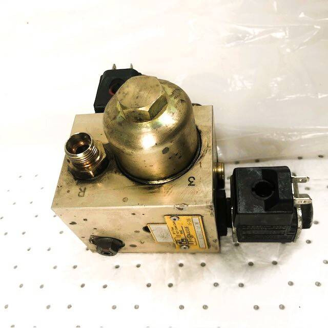 Control valve for Linde L14-L16AP, BR 372 - Valve hydraulique pour Matériel de manutention: photos 4 Control valve for Linde L14-L16AP, BR 372 - Valve hydraulique pour Matériel de manutention: photos 4