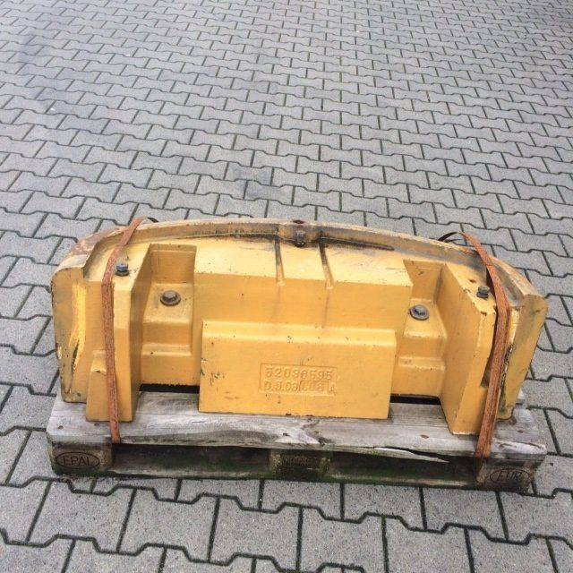 Counterweight for Caterpillar EP50 - Contrepoids pour Matériel de manutention: photos 3 Counterweight for Caterpillar EP50 - Contrepoids pour Matériel de manutention: photos 3