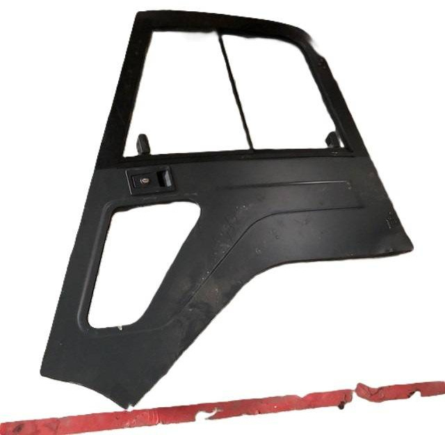 Door left for Linde. Series 386,  P-L - Portière et pièces pour Matériel de manutention: photos 1 Door left for Linde. Series 386,  P-L - Portière et pièces pour Matériel de manutention: photos 1