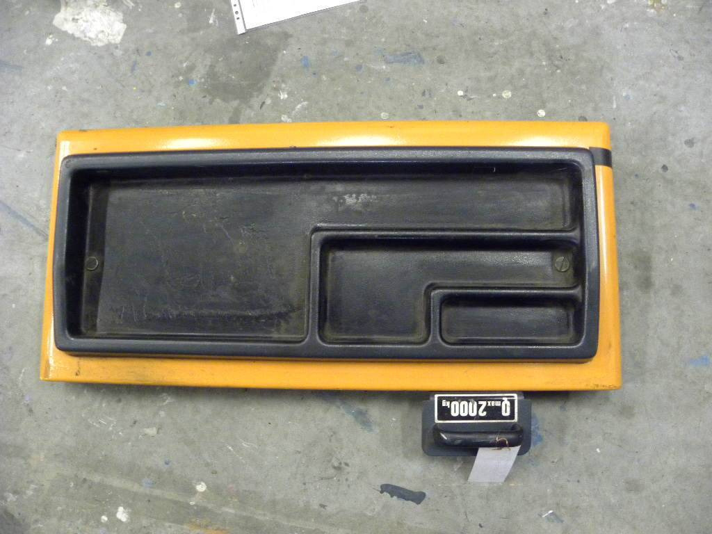 Hood ,Battery with Box for Jungheinrich ECE 20G - Carrosserie et extérieur pour Matériel de manutention: photos 1 Hood ,Battery with Box for Jungheinrich ECE 20G - Carrosserie et extérieur pour Matériel de manutention: photos 1