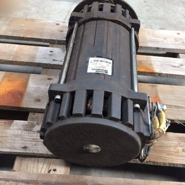 Hydraulic motor for Hyster - Moteur hydraulique pour Matériel de manutention: photos 4 Hydraulic motor for Hyster - Moteur hydraulique pour Matériel de manutention: photos 4