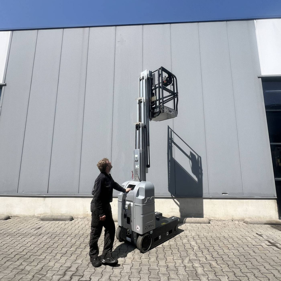 JLG 20MVL - Nacelle à mât vertical: photos 3 JLG 20MVL - Nacelle à mât vertical: photos 3