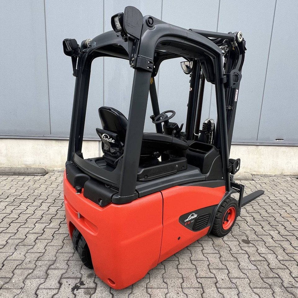 Linde E16C (386-02) EVO - Chariot élévateur électrique: photos 1 Linde E16C (386-02) EVO - Chariot élévateur électrique: photos 1