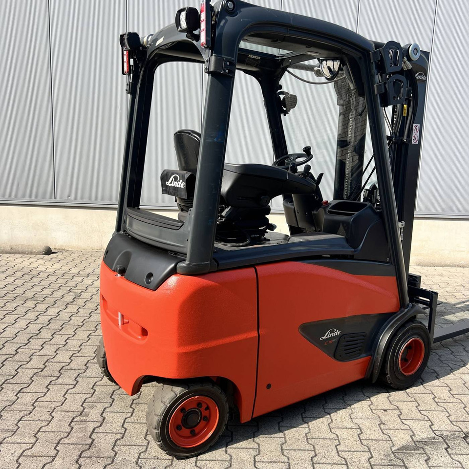 Linde E18PH (386-02) EVO - Chariot élévateur électrique: photos 2 Linde E18PH (386-02) EVO - Chariot élévateur électrique: photos 2