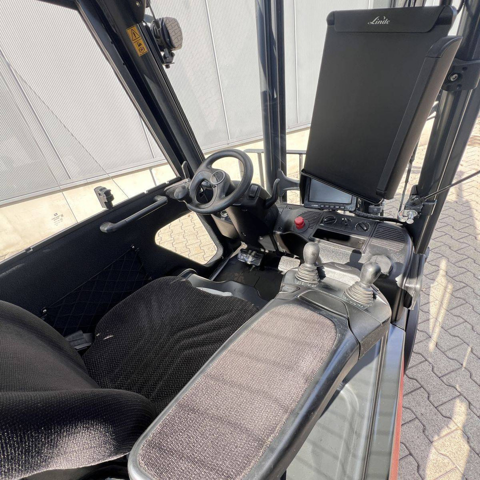 Linde E20PL (386-02) EVO - Chariot élévateur électrique: photos 4 Linde E20PL (386-02) EVO - Chariot élévateur électrique: photos 4