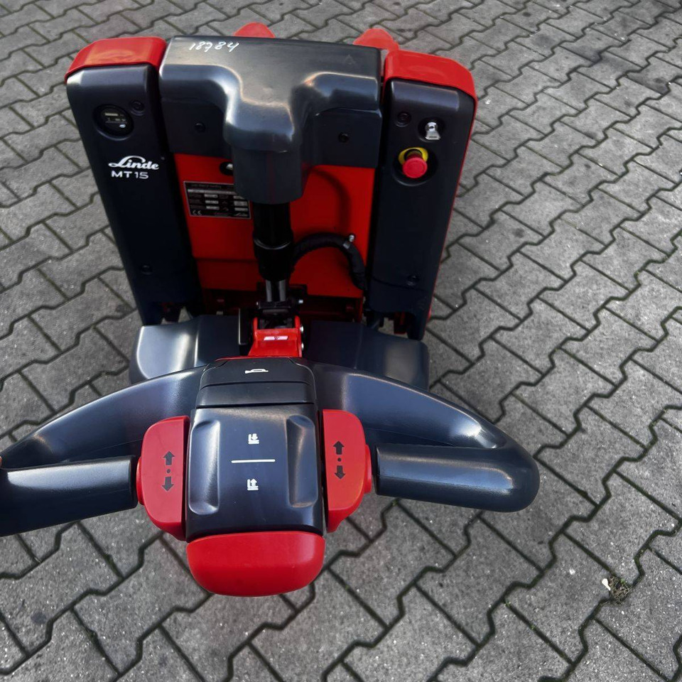 Linde MT15 (1133) - Transpalette: photos 3 Linde MT15 (1133) - Transpalette: photos 3