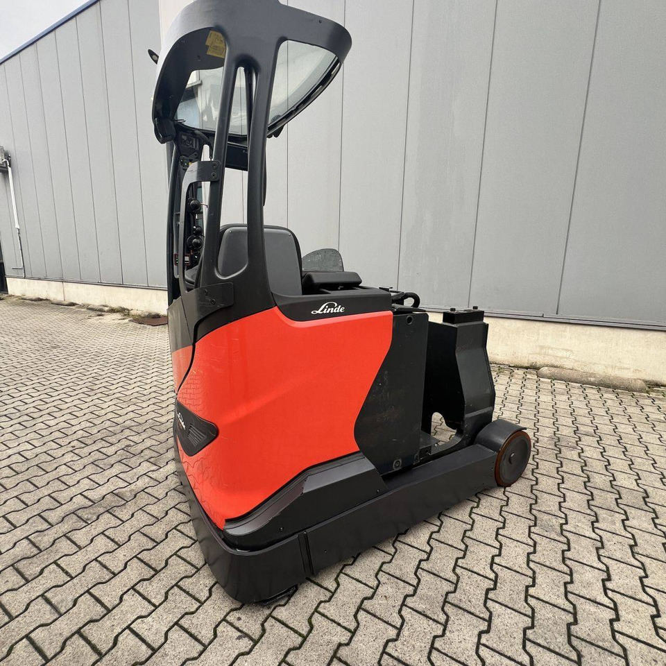 Linde R20W (1120) - Chariot à mât rétractable: photos 2 Linde R20W (1120) - Chariot à mât rétractable: photos 2