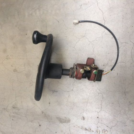 Steering Column with Steering wheel for Linde - Commande de gouvernail pour Matériel de manutention: photos 2 Steering Column with Steering wheel for Linde - Commande de gouvernail pour Matériel de manutention: photos 2