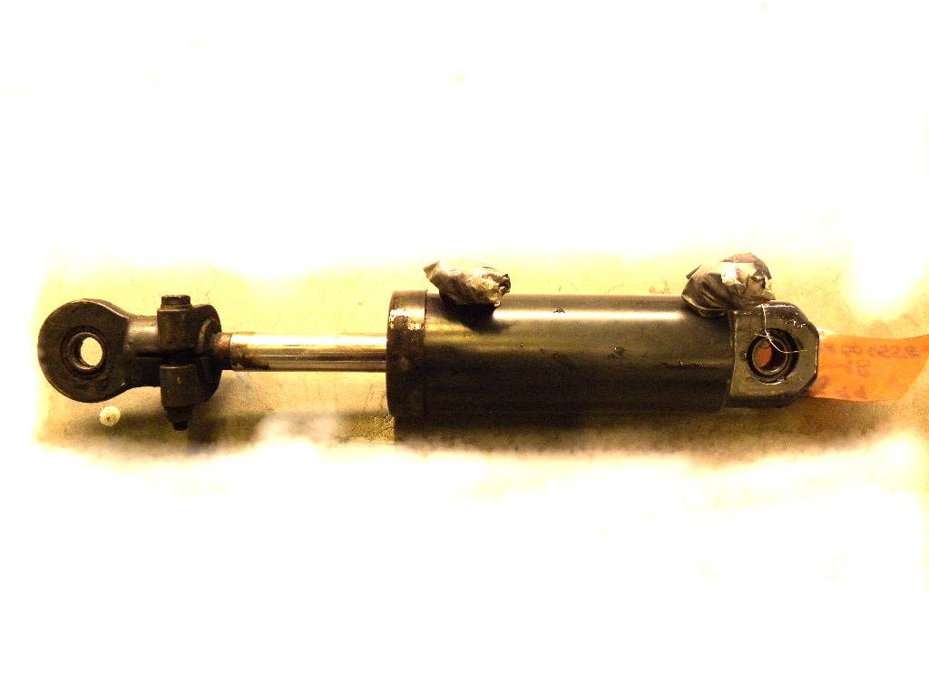 Tilt Cylinder For Still R20-18 - Vérin hydraulique pour Matériel de manutention: photos 1 Tilt Cylinder For Still R20-18 - Vérin hydraulique pour Matériel de manutention: photos 1