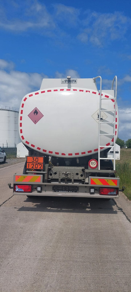 Camion citerne MAN: photos 9 Camion citerne MAN: photos 9