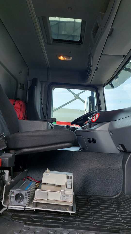 MERCEDES ACTROS - Camion citerne: photos 3 MERCEDES ACTROS - Camion citerne: photos 3