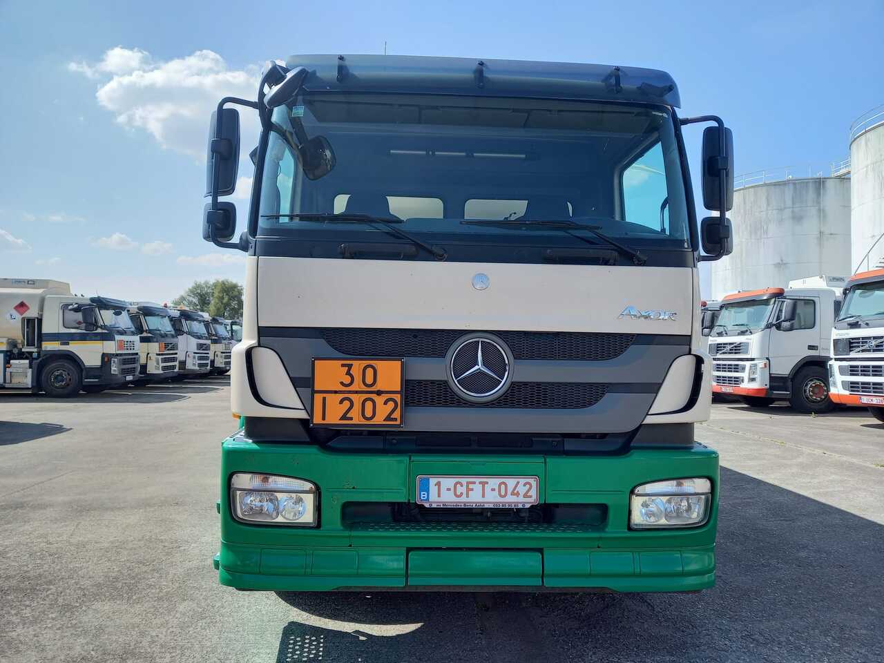 MERCEDES AXOR - Camion citerne: photos 4 MERCEDES AXOR - Camion citerne: photos 4