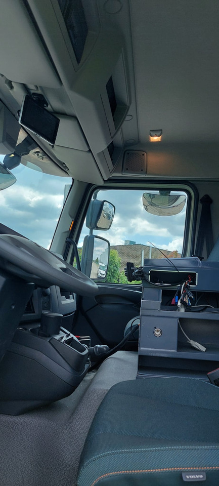VOLVO FL - Camion citerne: photos 5 VOLVO FL - Camion citerne: photos 5