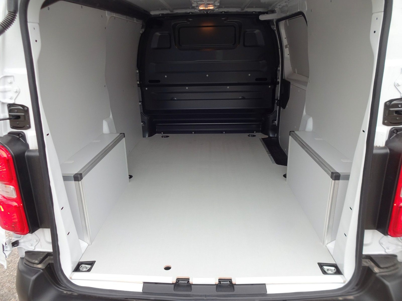 Fourgonnette neuf Opel Vivaro Kasten L1H1, Klima, PDC, 50 pcs.: photos 12