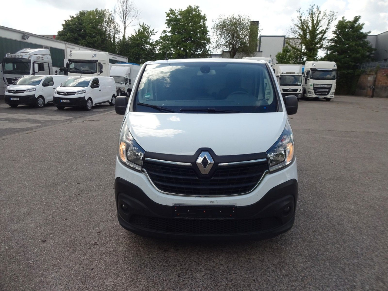 Renault Trafic Kasten L1H1 3,0t,Kamera,PDC,Klima,Tempoma - Fourgonnette: photos 2 Renault Trafic Kasten L1H1 3,0t,Kamera,PDC,Klima,Tempoma - Fourgonnette: photos 2