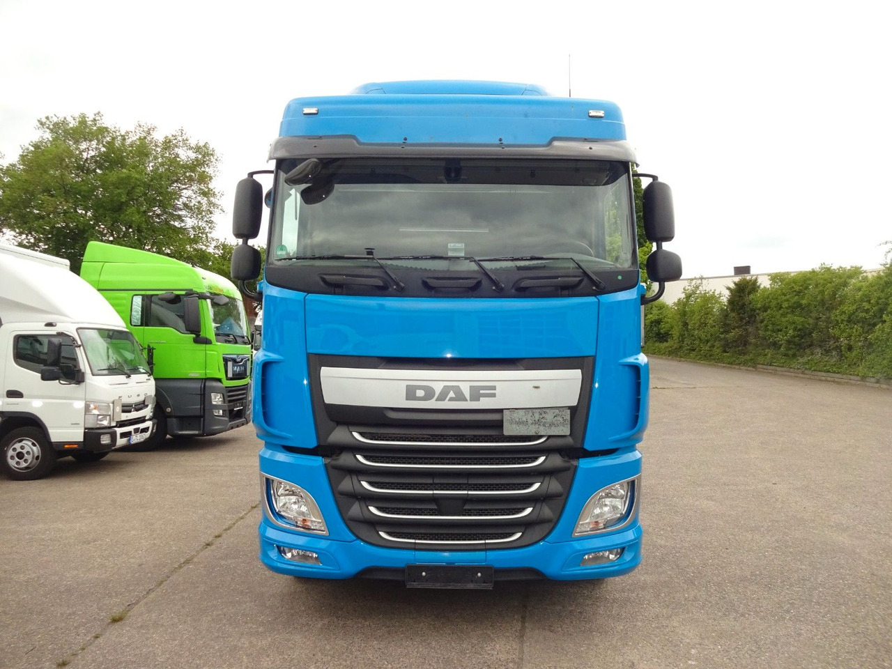 DAF XF 440, SC, Klima, 2 x Tank, Intarder, Standklim - Tracteur routier: photos 3 DAF XF 440, SC, Klima, 2 x Tank, Intarder, Standklim - Tracteur routier: photos 3