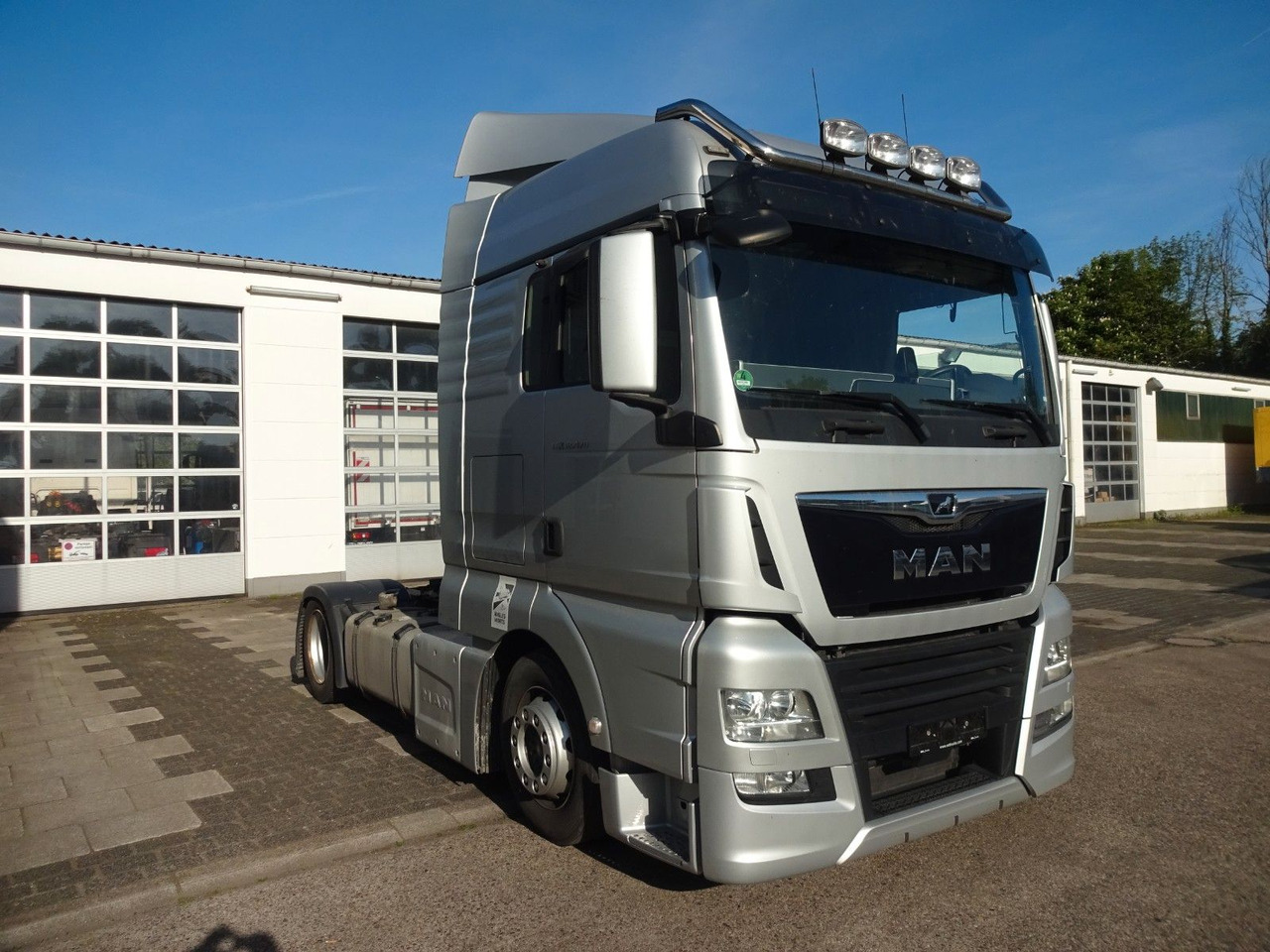 MAN TGX 18.470, Low Liner, XLX, Intarder, ACC - Tracteur routier: photos 1 MAN TGX 18.470, Low Liner, XLX, Intarder, ACC - Tracteur routier: photos 1