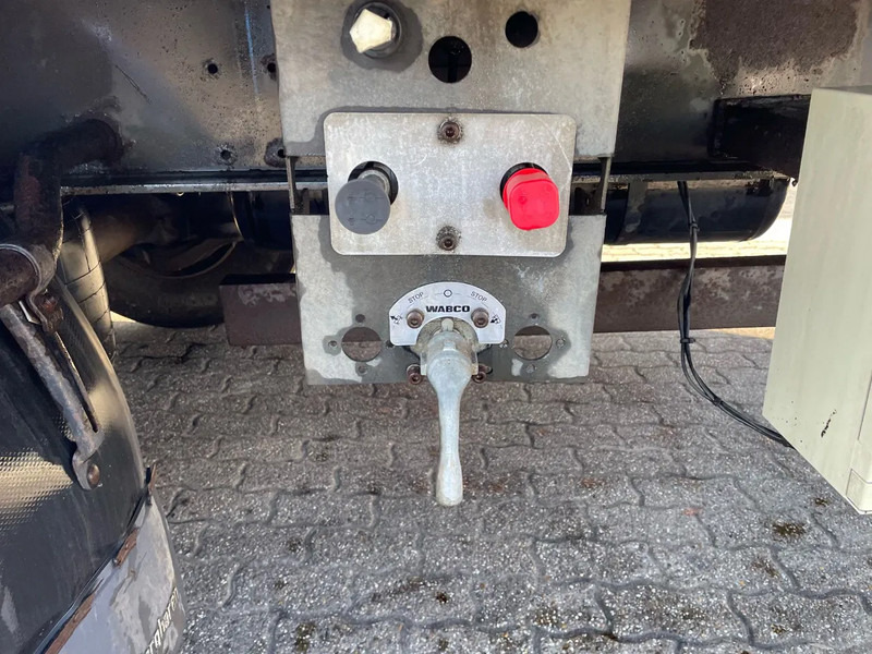 Crédit-bail de Bulthuis 92m3 Cargo Floor Liftas Schijfremmen APK/TUV 11/2025 Bulthuis 92m3 Cargo Floor Liftas Schijfremmen APK/TUV 11/2025: photos 12