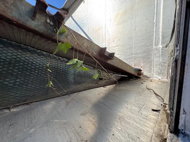 Crédit-bail de Bulthuis TATA 23 57m3 Stuuras Liftas 10T assen Klep/Deuren + bietenrek Nieuwe APK 8/2026 Bulthuis TATA 23 57m3 Stuuras Liftas 10T assen Klep/Deuren + bietenrek Nieuwe APK 8/2026: photos 9 Crédit-bail de Bulthuis TATA 23 57m3 Stuuras Liftas 10T assen Klep/Deuren + bietenrek Nieuwe APK 8/2026 Bulthuis TATA 23 57m3 Stuuras Liftas 10T assen Klep/Deuren + bietenrek Nieuwe APK 8/2026: photos 9