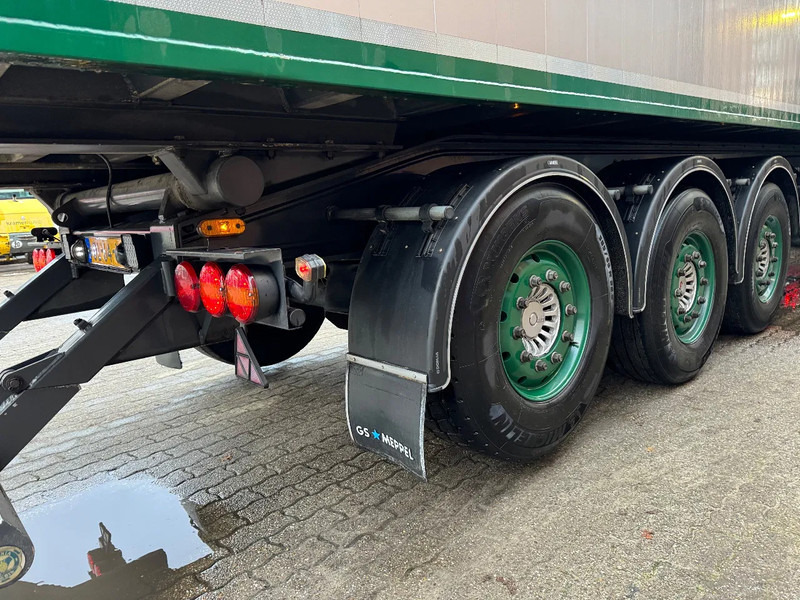 Crédit-bail de Carnehl 65m3 Vol alu kipper SAF Schijfremmen Liftas Top conditie Carnehl 65m3 Vol alu kipper SAF Schijfremmen Liftas Top conditie: photos 12