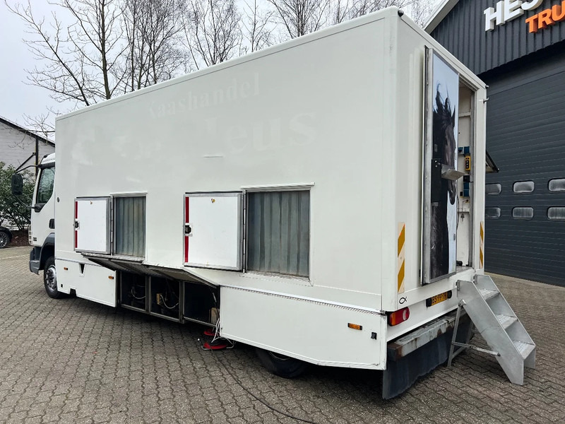 DAF LF 180 4X2 Verkoopopbouw/Verkaufsaufbau +Koeling Hydraulisch uitklapbaar - Camion magasin: photos 4 DAF LF 180 4X2 Verkoopopbouw/Verkaufsaufbau +Koeling Hydraulisch uitklapbaar - Camion magasin: photos 4
