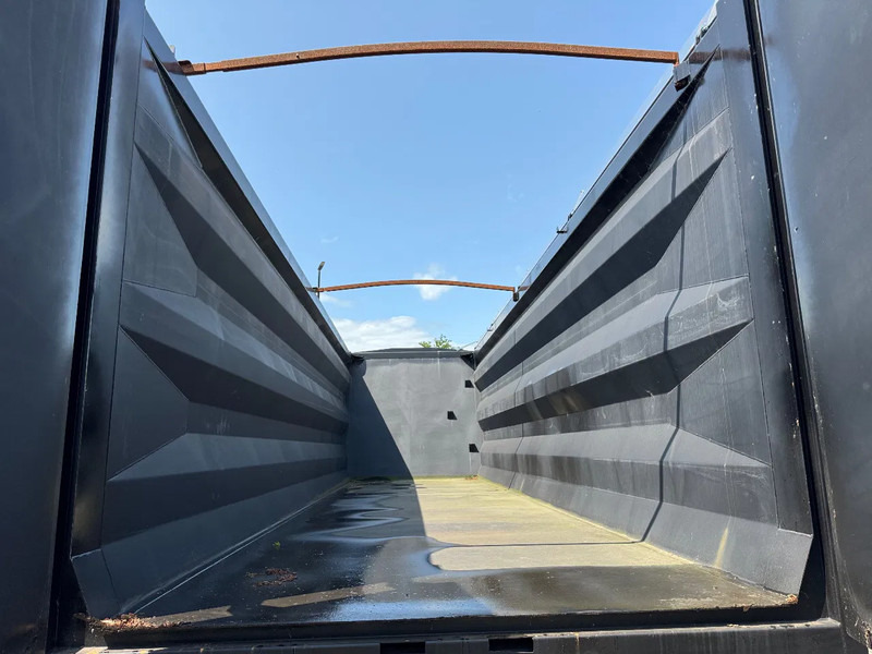 Stas Kloos SKF NEW 50m3 Ferrotrailer Schrott/Hardox 450 Liftas SAF Tyrepilot - Semi-remorque benne: photos 5 Stas Kloos SKF NEW 50m3 Ferrotrailer Schrott/Hardox 450 Liftas SAF Tyrepilot - Semi-remorque benne: photos 5
