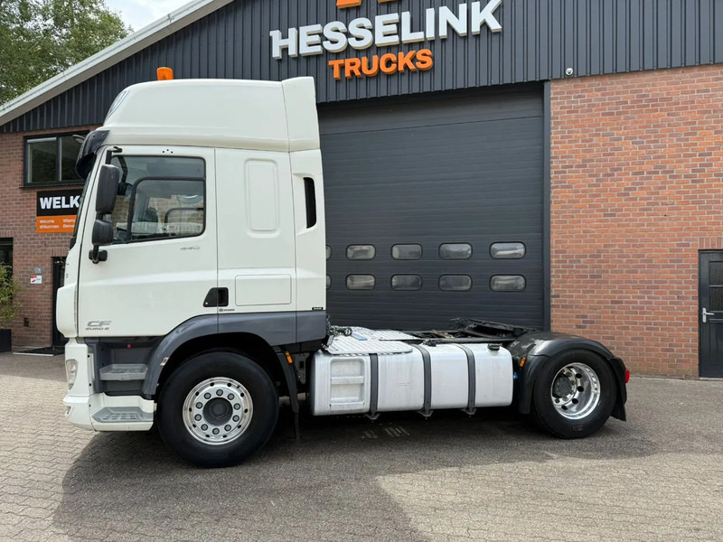 DAF CF 440 4X2 Space Cab Side skirts ACC NL Truck - Tracteur routier: photos 2 DAF CF 440 4X2 Space Cab Side skirts ACC NL Truck - Tracteur routier: photos 2