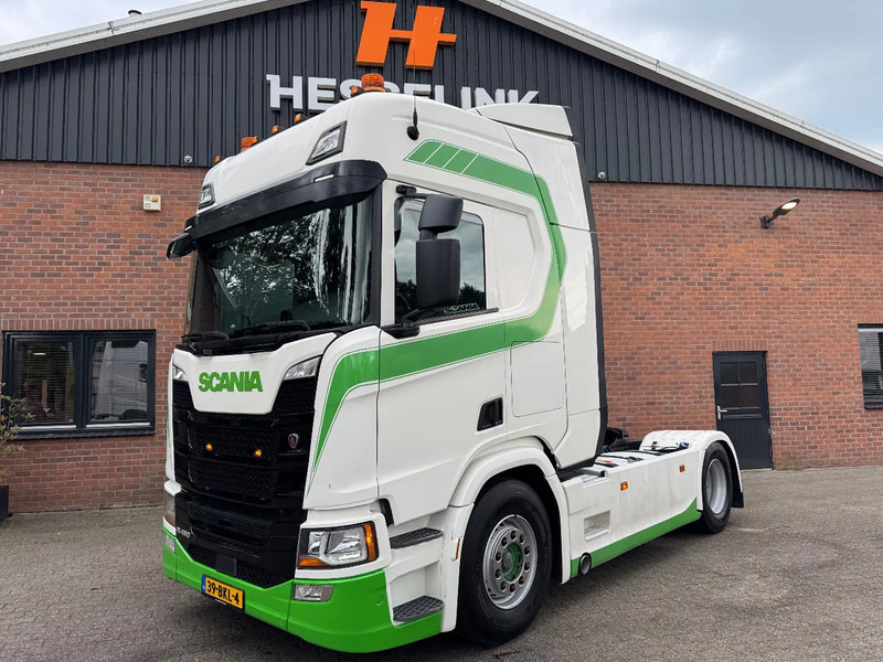 Scania R450 4X2 Standairco LED NL Truck APK/TUV 09/2025 - Tracteur routier: photos 1 Scania R450 4X2 Standairco LED NL Truck APK/TUV 09/2025 - Tracteur routier: photos 1