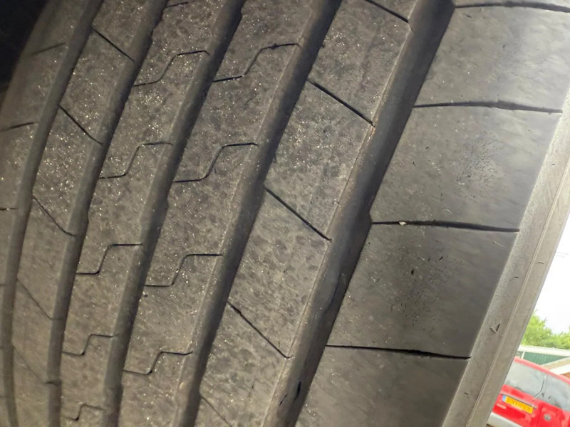 Semi-remorque à fond mouvant kraker CF-ISO Koel / Walkingfloor Thermo King SLX 400 Alcoa's: photos 9 Semi-remorque à fond mouvant kraker CF-ISO Koel / Walkingfloor Thermo King SLX 400 Alcoa's: photos 9