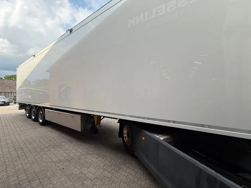 Semi-remorque à fond mouvant kraker CF-ISO Koel / Walkingfloor Thermo King SLX 400 Alcoa's: photos 19 Semi-remorque à fond mouvant kraker CF-ISO Koel / Walkingfloor Thermo King SLX 400 Alcoa's: photos 19