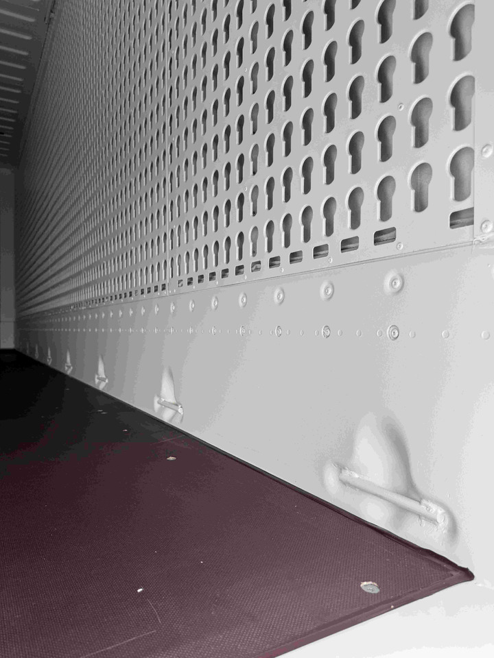 Krone BDF-System, 7.450 mm lang - Carrosserie fourgon: photos 3 Krone BDF-System, 7.450 mm lang - Carrosserie fourgon: photos 3